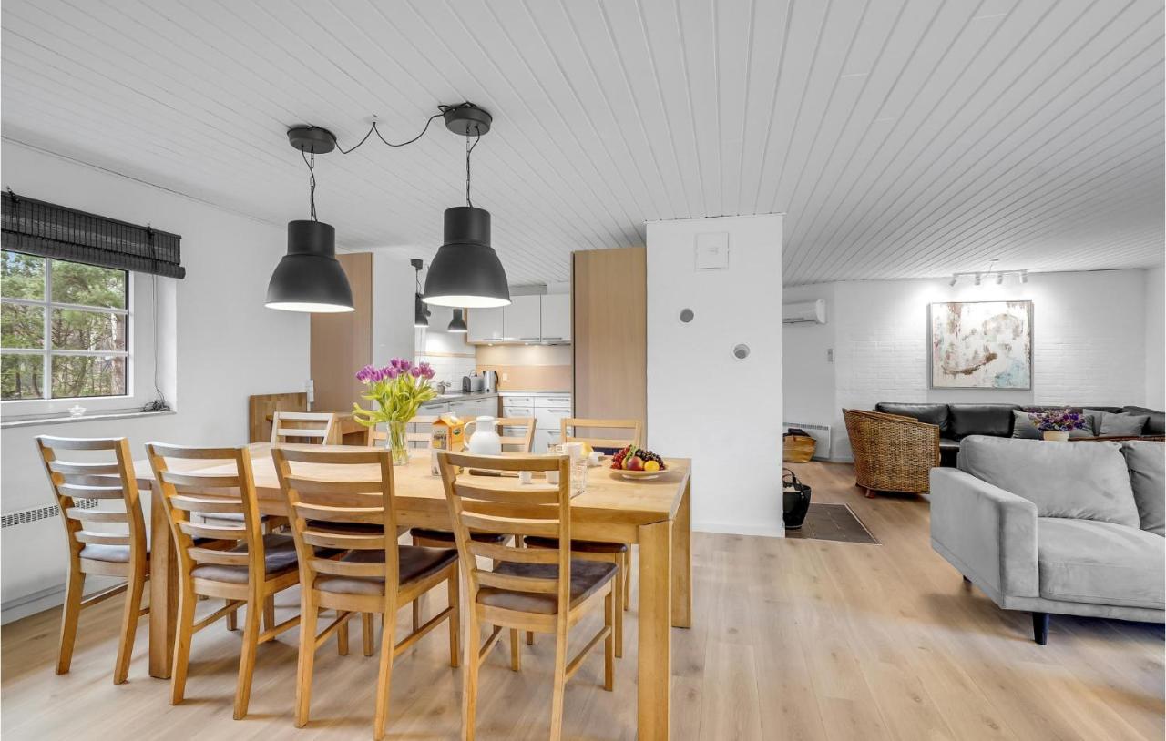 Awesome Home In Vaeggerlose With Kitchen Bøtø By Eksteriør bilde